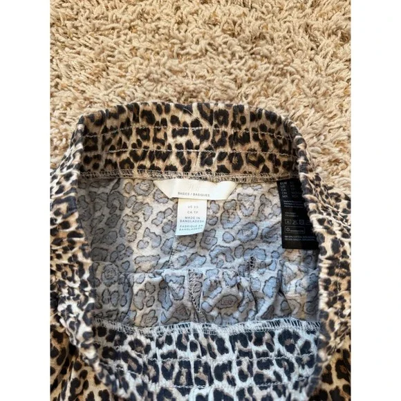 H&M Leopard Print Elastic Waist Shorts Brown Animal Print XS - Picture 2 of 3
